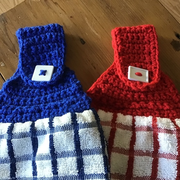 Crocheted Hanging Towels- set of 2- New - Picture 2 of 4